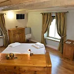 Guest house Vecchio Mulino 4*